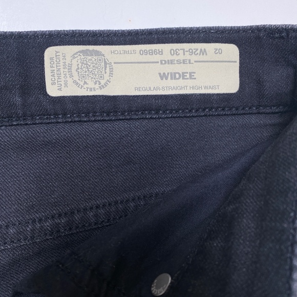 Sz26 / Diesel ‘Widee’ Cropped Distressed Jeans - Picture 6 of 16